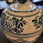 One Chun Cafe and Restaurant - 