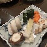 婆娑羅 - 五十年ものの糠漬け　手前左の菊芋は驚きの旨さ