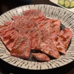 本格焼肉・もつ鍋 肉衛門 - 