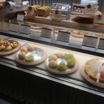 AM STRAM GRAM  - ショーケースの様子。