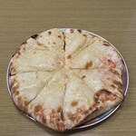 インド料理 ジーラ - 明太子チーズナン　