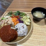 鳥〇食堂×タニタカフェ - 