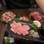 ヤキニクエン ニング 大阪日本橋店 - 