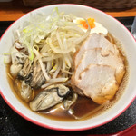 広島流つけ麺 からまる - 限定「広島産牡蠣の中華そば」900円