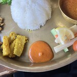 オリエンタルテーブル アマ - アツァール、チャットニ