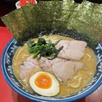 ラーメン 三七十家 - 大盛ラーメン三七十盛