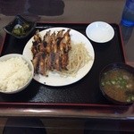 丸福餃子 本店 - 餃子定食:15個(肉)