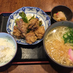 Sakae - 唐揚げ定食800円は、蕎麦かうどんが選べます♪(´ε｀ )