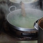 井上 - 麺茹での寸胴とスープ寸胴(15.01.06)