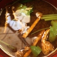 やげんぼり 赤坂店 - 豆腐と油揚げの赤だし