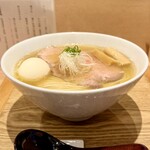 塩そば まえだ - 綺麗でつ♡塩そば♡