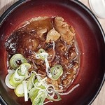 8番らーめん - 牛もつ煮
