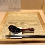 塩そば まえだ - まえだはこのセットの前で待つスタイル♪