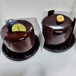 パティスリー アンスピラシオン - 周年限定　ボン　税込み724円
                                             人気NO１アレクシー　税込み713円