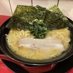 ゆうひ家 - ラーメン（醤油）　¥850