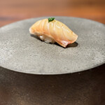 登喜和鮨 新潟店 - 白甘鯛　美味い！インパクト強い。鳥肌たった。