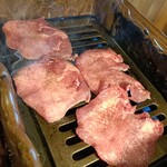 飛騨焼肉ホルモンぼたん - 