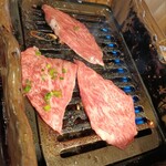 飛騨焼肉ホルモンぼたん - 