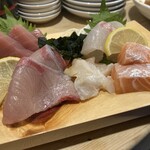 鶴すし - お造り5種盛り　1408円