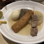 鶴すし - おでん5種盛り　748円