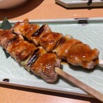 居酒屋 典典 - ねぎ間を頼んでみる。ボリュームはそこそこだが肉とタレが少し…そしてなかなかのお値段