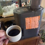 吉田屋食堂 - 食後にセルフコーヒサービスもありました