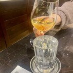 たんや善治郎 - 地酒と白ワインでこの日3回目の乾杯