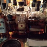 世界の酒　シャーロックホームズ - カウンターのボトル