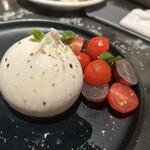 flour+water - カプレーゼ