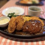 どんぐり - なんて大きなサイズの鉄板！！！:(；ﾞﾟ'ωﾟ'):
撮影し忘れましたが…
横幅はフォークより長いのでは？！∑(ﾟДﾟ)