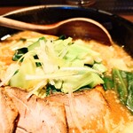 やぐら亭 - シャキシャキ野菜もたっぷり。キャベツが甘い。