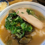博多らーめん塩原いってつ - 最後はライスに辛子高菜＆ラーメンスープ♪