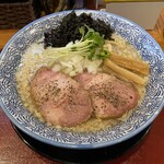 煮干し中華蕎麦 彩葉に - 料理写真:背脂煮干し中華蕎麦