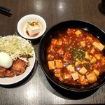토셰 카이힌마쿠하리점 - 麻婆豆腐麺830円+サラダバー220円