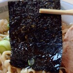 ケンチャンラーメン - 海苔。