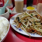 大元 - レバ入りヤサイイタメ