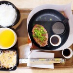 極味や - 料理写真:極味や薪火焼ハンバーグ L 200g(1,680円)/Aセット(380円)