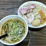 虎一番 - 鶏つけ麺