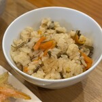 手打ちうどん 上を向いて - 