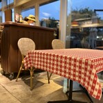 Lucy's Bakery & Kitchen - 