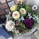 ベーカリー ハイジ - お店前の寄植え。こういうところに気配りがあるお店、好きです