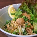 大阪カオマンガイカフェ - 汁なしラーメン