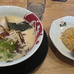 ラーメン まこと屋 - 料理写真: