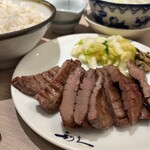 利久 ルミネエスト新宿店 - 牛タン定食8切れ 3399円