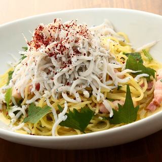 【淡路島生パスタ＆自家製生地のピッツァ】