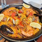 Bar Español LA BODEGA 名古屋栄店 - 魚介と豚のパエリア