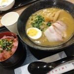 ローストビーフ YOSHIMI - 料理写真: