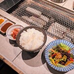 溫八炭火ガーデン - 