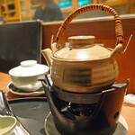 稲繁 - 子持ち鮎の塩焼き御膳の「松茸土瓶蒸し」