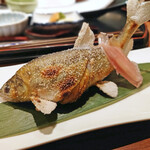 稲繁 - 子持ち鮎の塩焼き御膳の「子持ち鮎の塩焼き」
